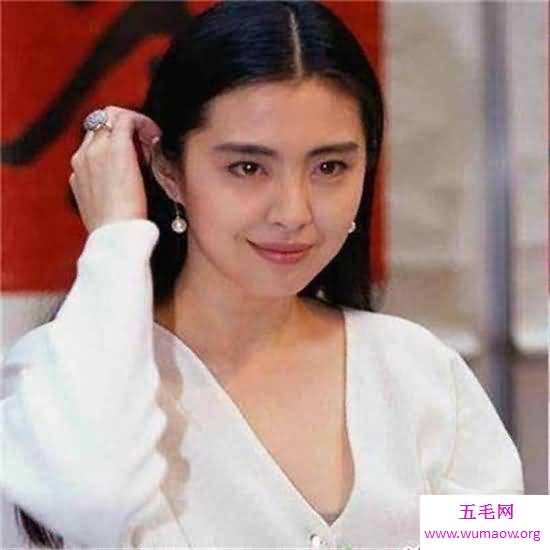 被称为一代女神的香港女演员王祖贤 居然做了别人的小三