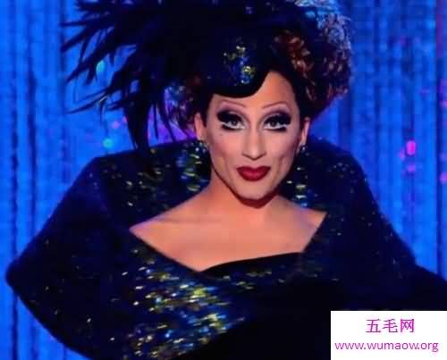 神奇的变装皇后 看了之后保证让你叹为观止