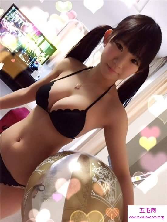 长泽茉里奈堪称日本巨乳女优 换护照被误认为小学生