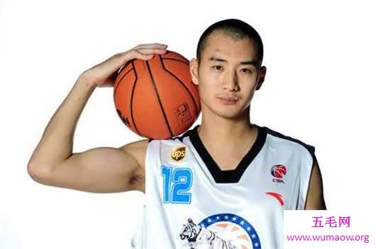 白金一代2003年nba选秀成员现状，球场上的MVP或已退役