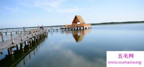 历史上中国最大淡水湖 比西湖大600倍的旅游胜地