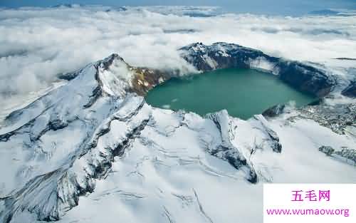 世界十大震撼人心的高山湖，绝美景色震撼眼帘