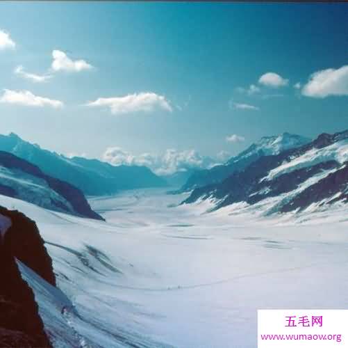 全球十大冰川旅游地排行榜，透亮的水晶冰川排不上前三