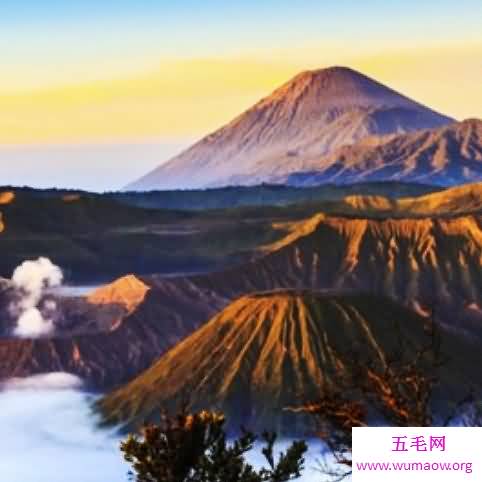  全球十大火山度假圣地，毁灭一切后的重建美景就是天堂。