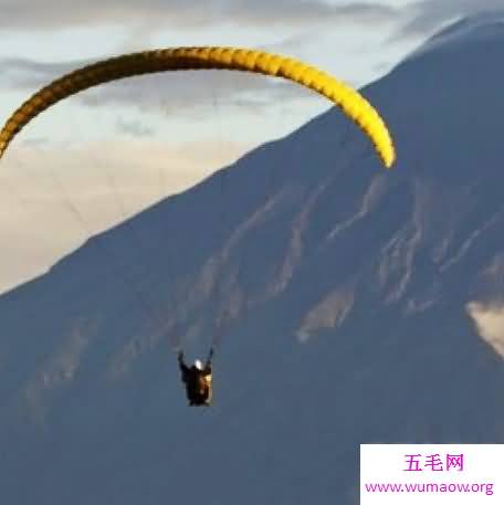  全球十大火山度假圣地，毁灭一切后的重建美景就是天堂。