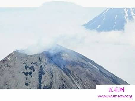 世界十大超级火山，每一个都有着喷发的危险。