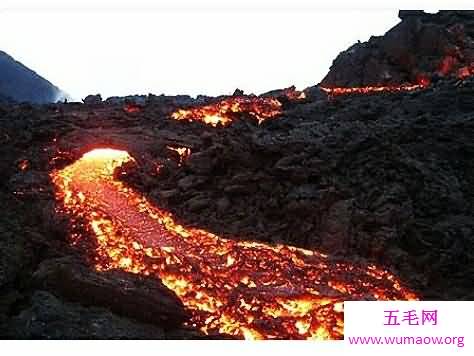 世界十大超级火山，每一个都有着喷发的危险。