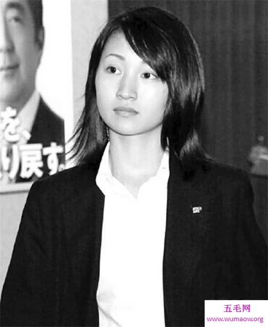 石田萌美颜值高身材好，出生于保镖世家本领多