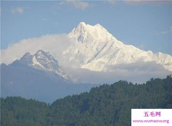 世界上最神秘的雪山，世界之巅珠穆朗玛峰仅排第五位！