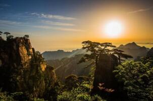 中国四大名山，庐山/龙虎山/黄山/九华山