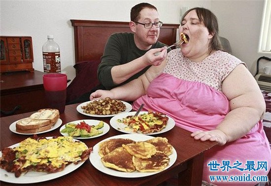 世界最胖的女人排行榜，罗莎莉达到了可怕的540kg！