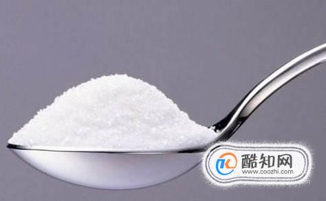 买回来的牛仔裤如何清洗使其不褪色