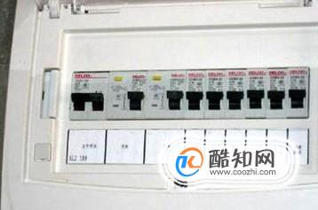 家里突然没电了，如何查电路问题？