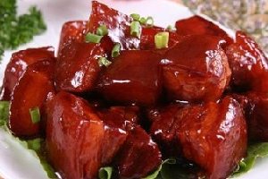 美味红烧肉的做法——到底是要吃呢还是要减肥呢，好挣扎啊！