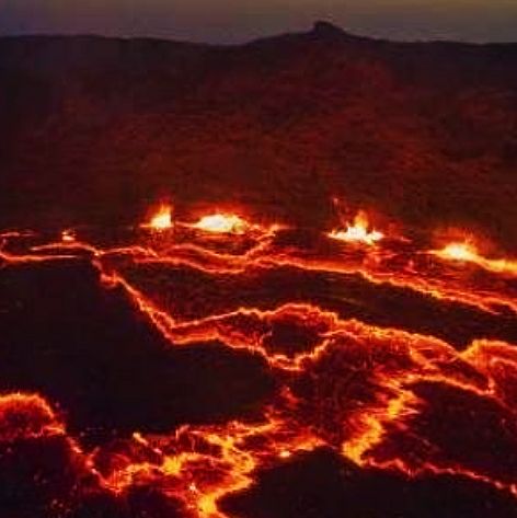 世界十大超级火山，每一个都有着喷发的危险。