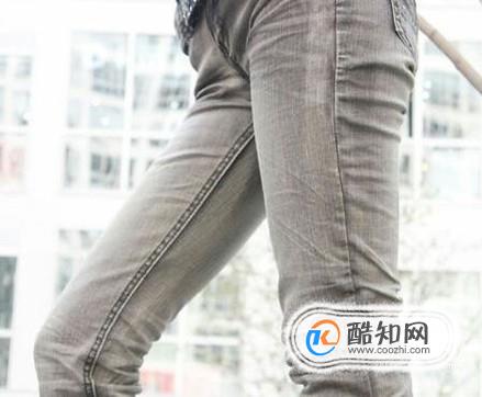 牛仔裤上的血渍怎么洗掉
