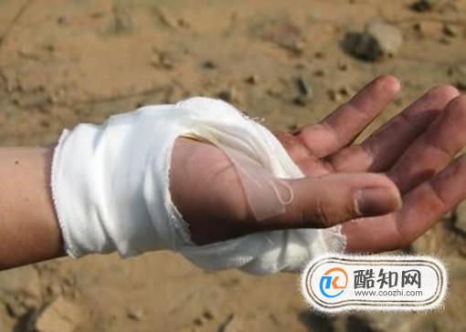 频繁换药不利于伤口愈合？