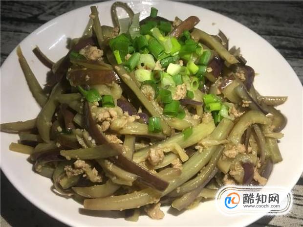 小茄瓜炒肉沫的家常做法