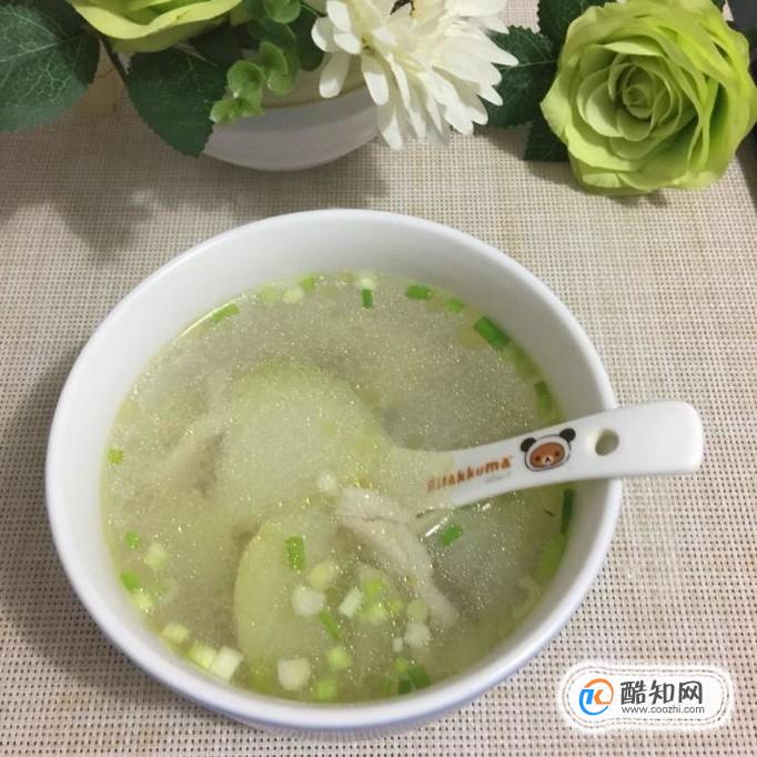 如何做菜头瘦肉汤？