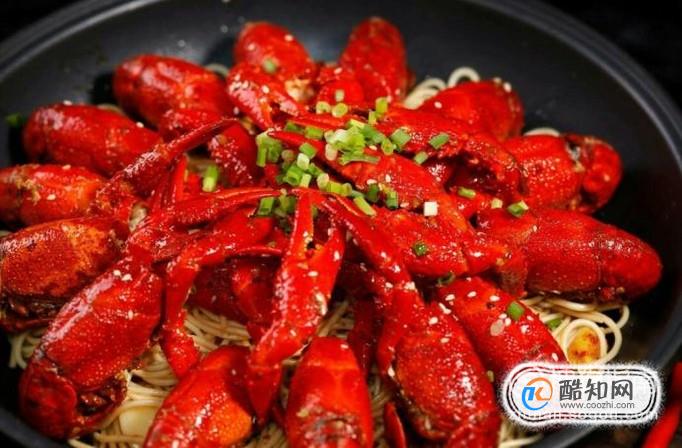小龙虾不能和哪些食物一起吃