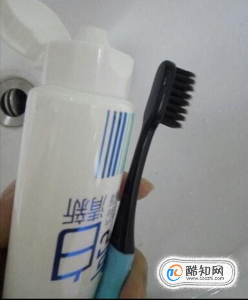卫生间洗脸盆 洗漱台堵了怎么办？厕所堵也可用