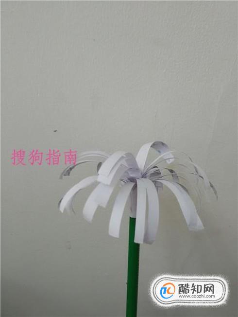 折纸----如何折叠菊花装饰花？