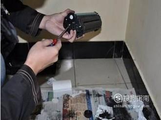 爱普生打印机中间红灯一直亮是怎么回事
